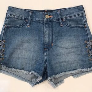 Hollister High Rise Short-Short